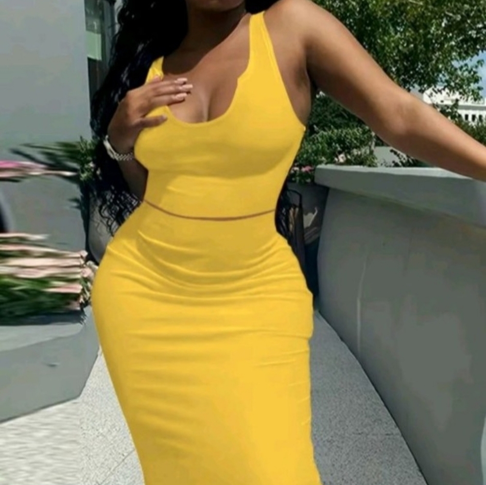 Sleeveless Yellow Bodycon Maxi 2p. Skirt Set